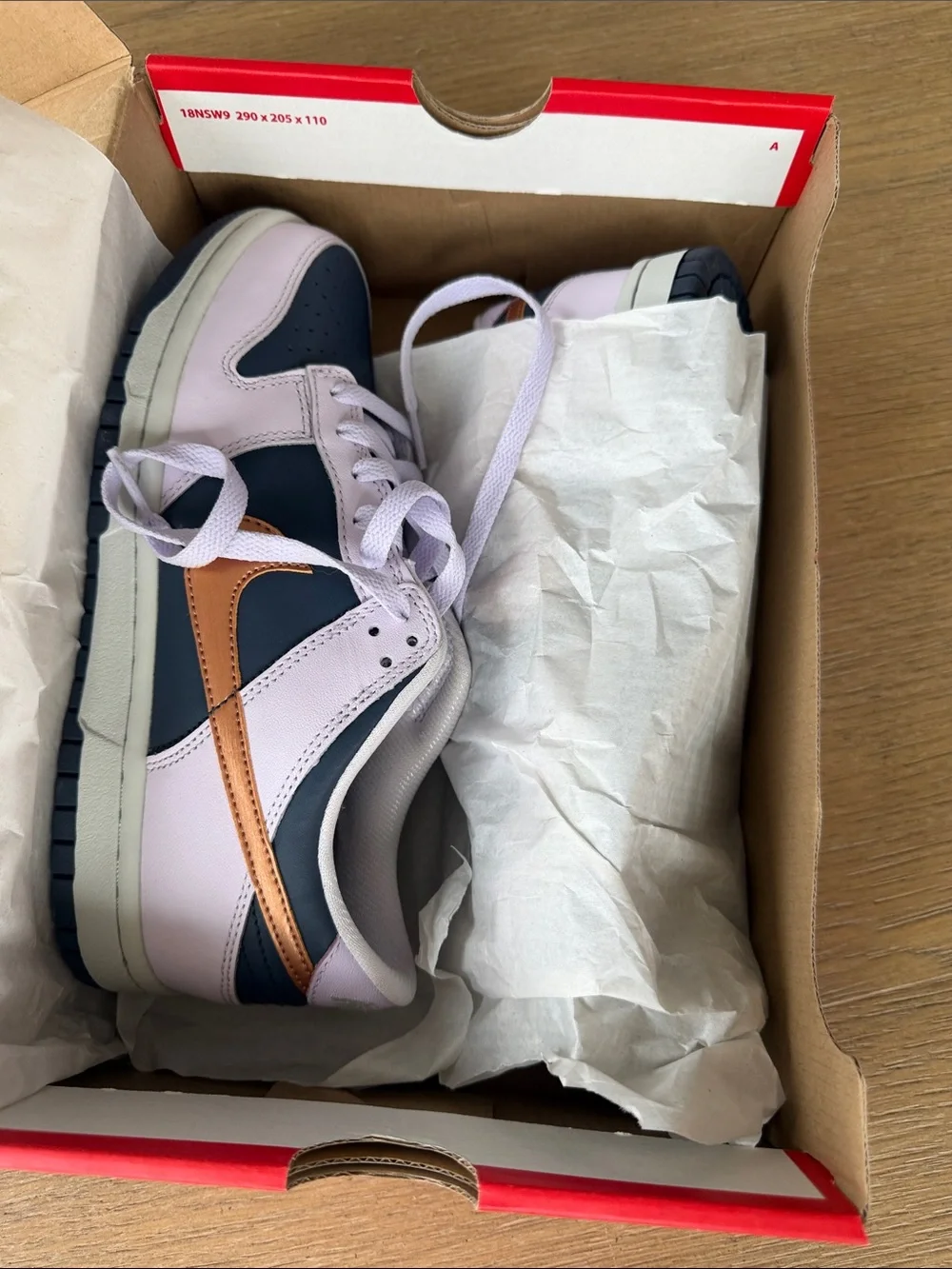 *BRAND NEW* Nike Dunk Low SE (GS) Thunder Blue/Copper Swoosh